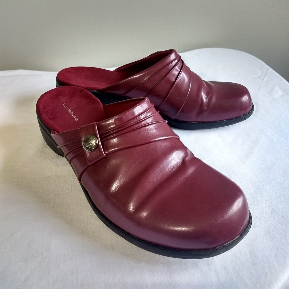 Croft & Barrow Maroon Pewter Clogs